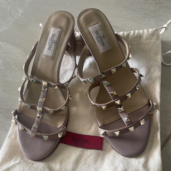 Valentino garavani - Picture 1 of 3